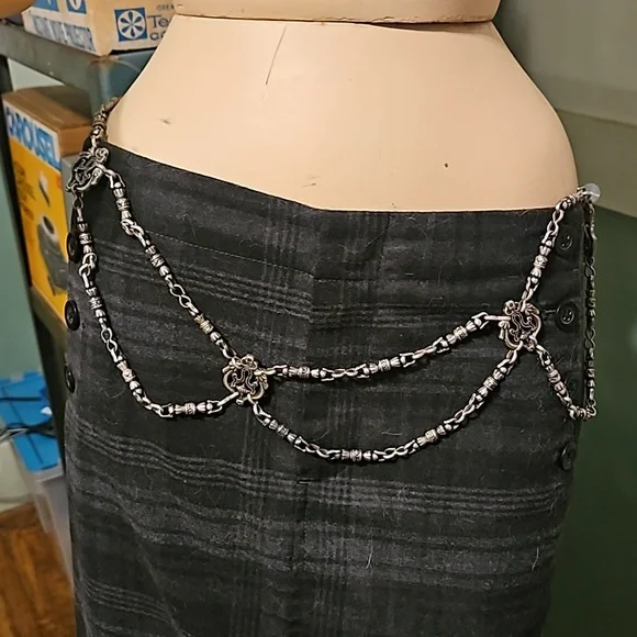 Vintage THE LIMITED Silvertone Ornate Byzantine Design Belt - Picture 1 of 4